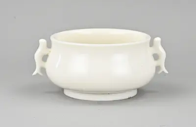 Blanc de Chine wierookbrander Ø 13,4 cm – kavel bij Twents Veilinghuis