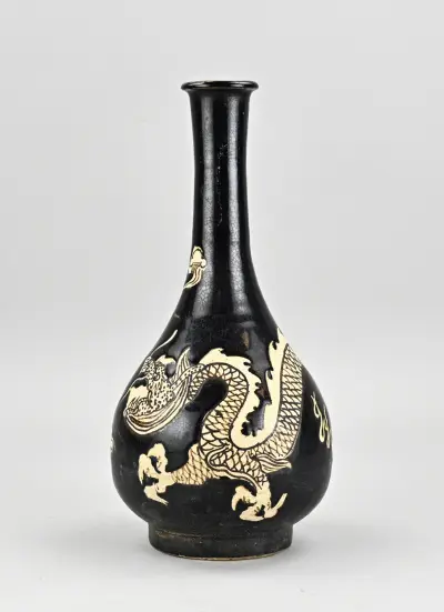 Chinese sung drakenvaas, H 30,2 cm – kavel bij Twents Veilinghuis