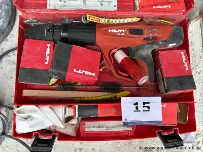 HILTI DX 460 directbevestigingsapparaat in koffer, inclusief diverse dozen met bevestigingsmiddelen, spuitbus en borstels – kavel bij Appelboom