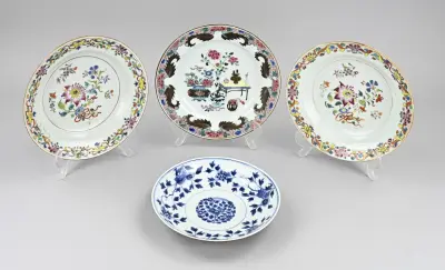 4x Chinees bord Ø 21,5 - 23,3 cm – kavel bij Twents Veilinghuis