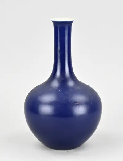 Chinese bolvaas, H 25 cm – kavel bij Twents Veilinghuis