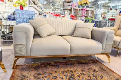 1 € Auktion: HC Home Handel GmbH – veiling bij Aurena, Wien