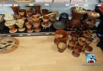 Set houten serviesgoed – kavel bij Clicpublic, Huy