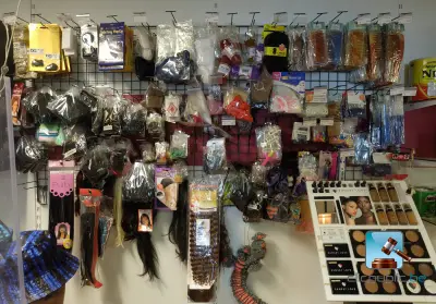Set kappersaccessoires – kavel bij Clicpublic