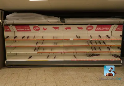 Display voor de versafdeling – kavel bij Clicpublic, Châtelet