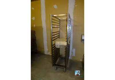 Dienblad trolley – kavel bij Clicpublic, Châtelet