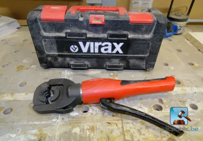 Crimper – kavel bij Clicpublic, Vieux