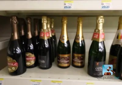 Set met flessen champagne en mousserende wijnen – kavel bij Clicpublic