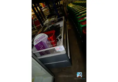 Set koelapparatuur – kavel bij Clicpublic, Châtelet