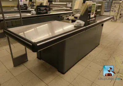Kassa met transportband – kavel bij Clicpublic, Châtelet