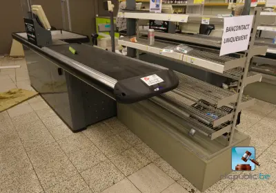 Kassa met transportband – kavel bij Clicpublic, Châtelet
