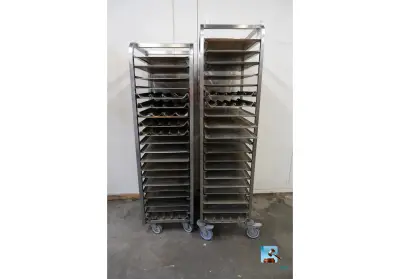 Set dienbladenwagens – kavel bij Clicpublic, Châtelet