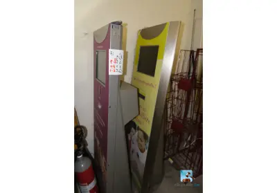 Set van displays – kavel bij Clicpublic