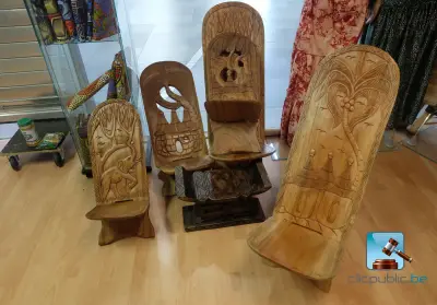 Set Afrikaanse stoelen – kavel bij Clicpublic
