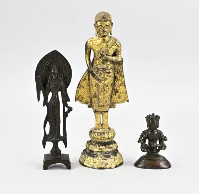 3x Boeddhistisch bronzen figuur – kavel bij Twents Veilinghuis