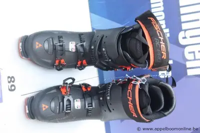 paar skiboots, FISCHER RC PRO, maat 29,5/106 mm – kavel bij Appelboom