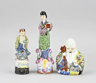 3x Antiek Chinees figuur, H 11,5 - 20 cm – kavel bij Twents Veilinghuis