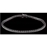 Witgouden tennisarmband, 18-krt., bezet met briljant geslepen diamant ca – kavel bij Veilinghuis Derksen