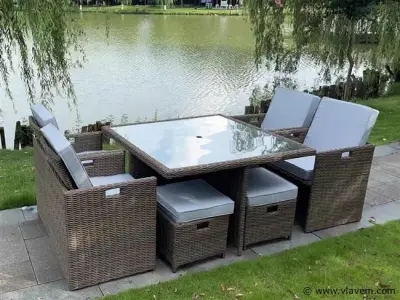 Diningset 9-delig Dark brown wicker / witte kussens – kavel bij Vlavem