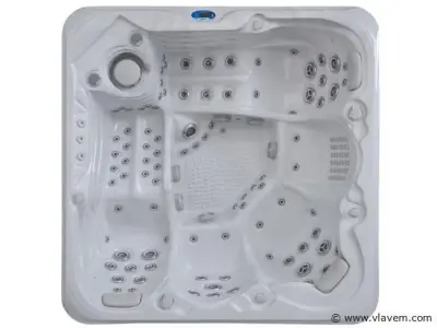 Outdoor Spa 5-persoons 220x220x90 cm – kavel bij Vlavem