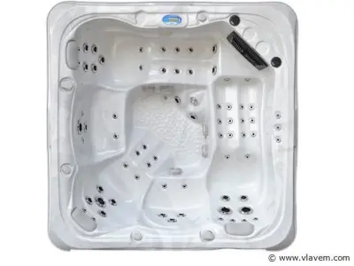 Outdoor Spa 5-persoons 230x230 cm – kavel bij Vlavem