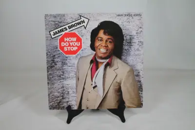 Maxi-single "How Do You Stop" van James Brown – kavel bij De Kringwinkel, Brecht