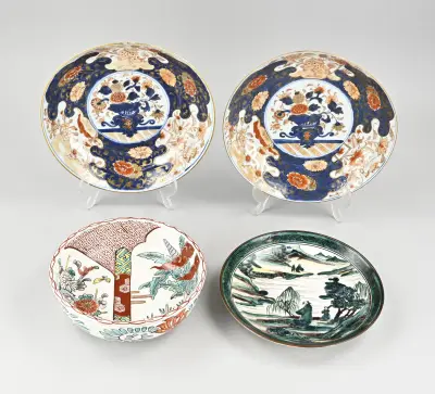 4x Japans porselein Ø 19,5 - 22,7 cm – kavel bij Twents Veilinghuis