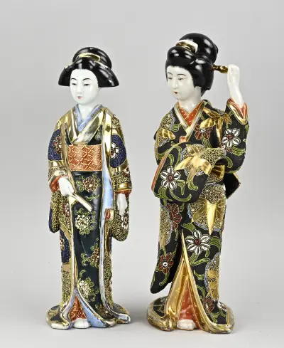 2x Satsuma beeld, H 34 - 36 cm – kavel bij Twents Veilinghuis