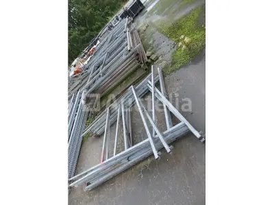 17 Fietsenloods-elementensets – kavel bij Auctelia, Merelbeke-Melle
