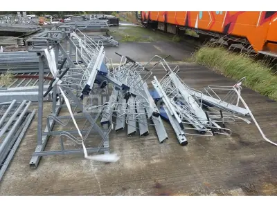 17 Fietsenrekken – kavel bij Auctelia, Merelbeke-Melle