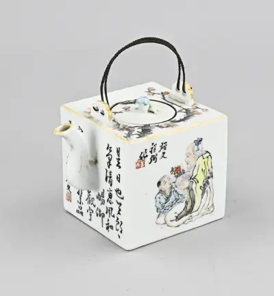 Chinese theepot – kavel bij Twents Veilinghuis