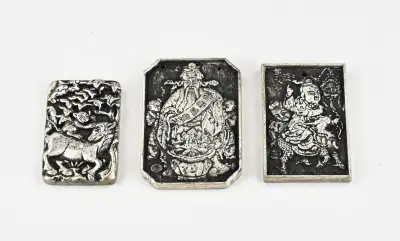3x Chin. penning/plaquette Ø 8-10 cm – kavel bij Twents Veilinghuis
