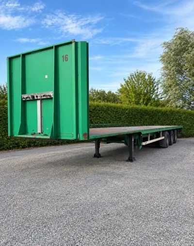 LAG O-3-39 Mega 2006 – kavel bij Auctim