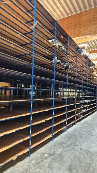 (362x) lopende meter metalen magazijnrek NN – kavel bij Auctim, Wavre