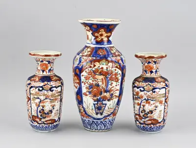 3x Japanse vaas, H 23 - 32 cm – kavel bij Twents Veilinghuis