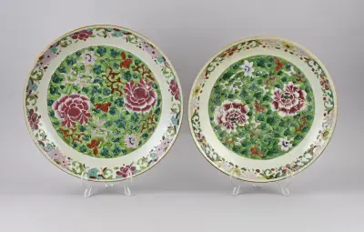 2x Chinees bord Ø 33,5 - 35,5 cm – kavel bij Twents Veilinghuis