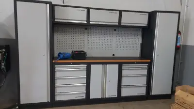 Mobilier d'atelier – kavel bij Auctionline, Liège