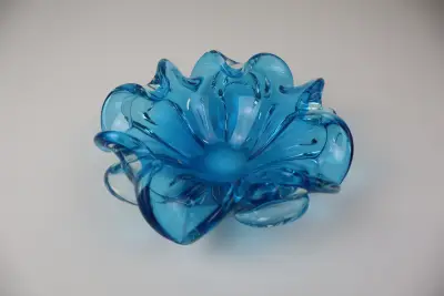 Blauwe Murano-stijl schaal – kavel bij De Kringwinkel, Izegem