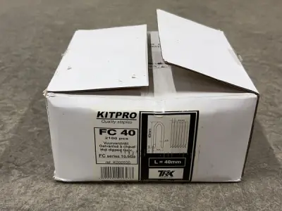 Kitpro krammen 40mm voor weide afsluiting 2100-pack – kavel bij XL Auctions