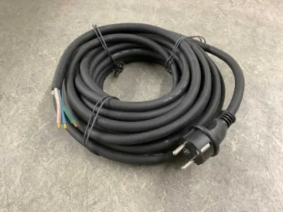 2x Machinekabel H07RN-F 10m 3Gx2,5mm² – kavel bij XL Auctions