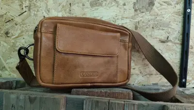 (12x) leder tassen – kavel bij Auctim, Balen