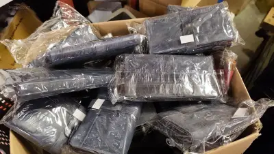 (100x) partij leder portemonees – kavel bij Auctim, Balen