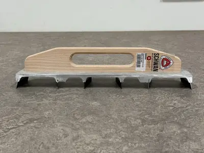 Schwan hoekschaaf met 6 messen 340x40mm – kavel bij XL Auctions