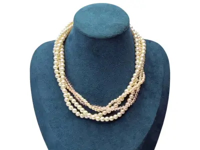 Yumi Katsura | Elegant Meerstrengs Parelcollier – kavel bij XL Auctions