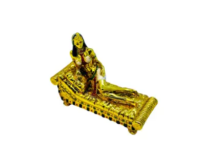 Veronese | Verguld Miniatuur Cleopatra op Chaise – kavel bij XL Auctions