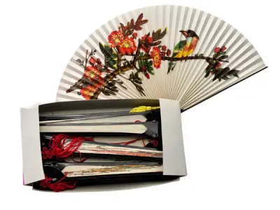 Shanghai Arts & Crafts | Elegante Traditionele Vouwwaaier – kavel bij XL Auctions