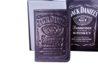 Jack Daniel's | Exclusieve Leren Portemonnee met Old No. 7 Reliëf & Geschenkverpakking – kavel bij XL Auctions