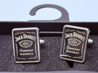 Jack Daniel's | Exclusieve Old No. 7 Manchetknopen in Luxe Geschenkverpakking – kavel bij XL Auctions