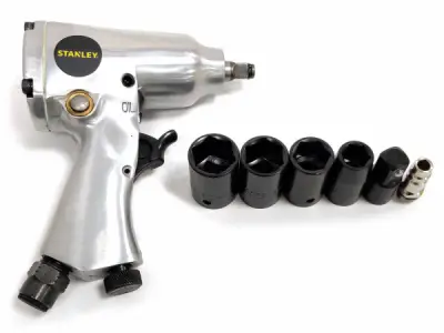 Stanley slagmoersleutel 3/8 met 5 slagdoppen – kavel bij XL Auctions