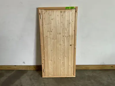 10x Vuren dichte deur met kozijn 76x154 cm – kavel bij XL Auctions